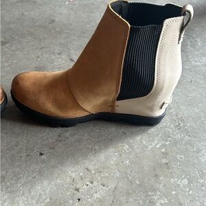 Sorel high heel booties
